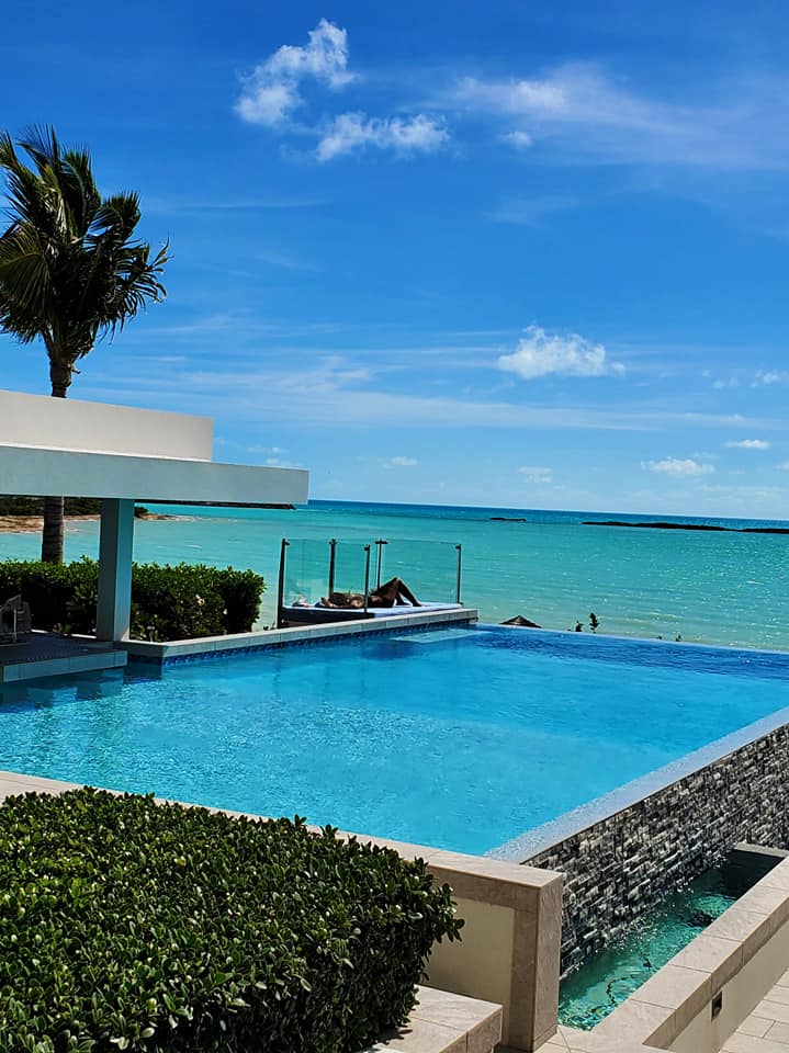 One of my favorite places to visit in the world is Turks & Caicos. The vibe is relaxed, the people are nice, the water is the bluest and the aura is calming.